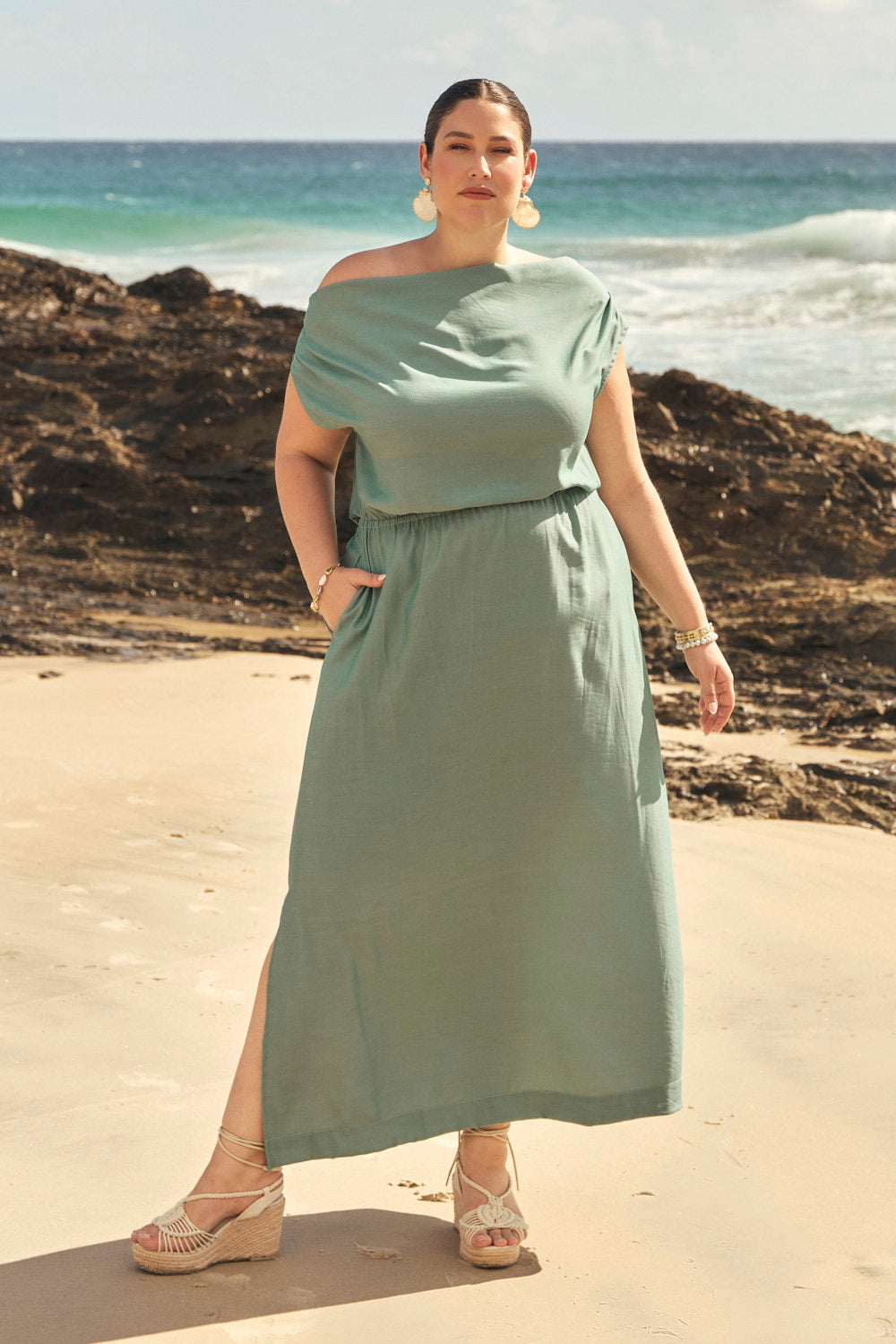 Back-To-Work, But Comfy: Smart-Casual Outfit Formulas In Inclusive Sizes