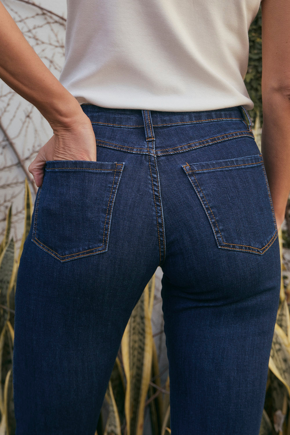 Adrift Denim Cropped Straight Leg Jeans in Dark Wash