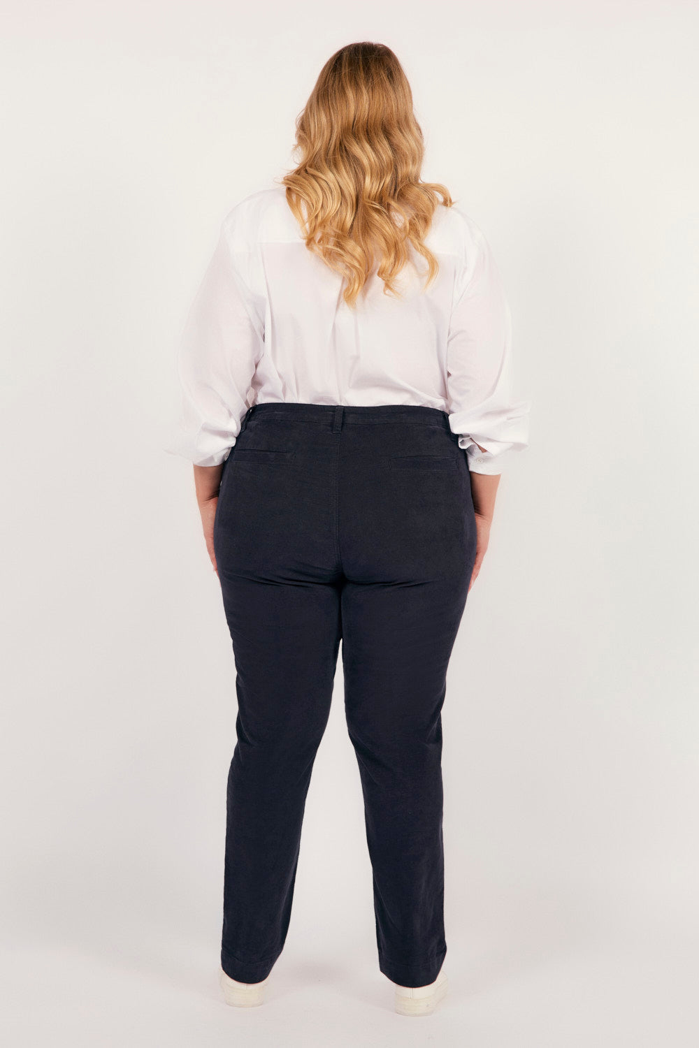Adrift Fitted Brushed Cotton Pant in Navy