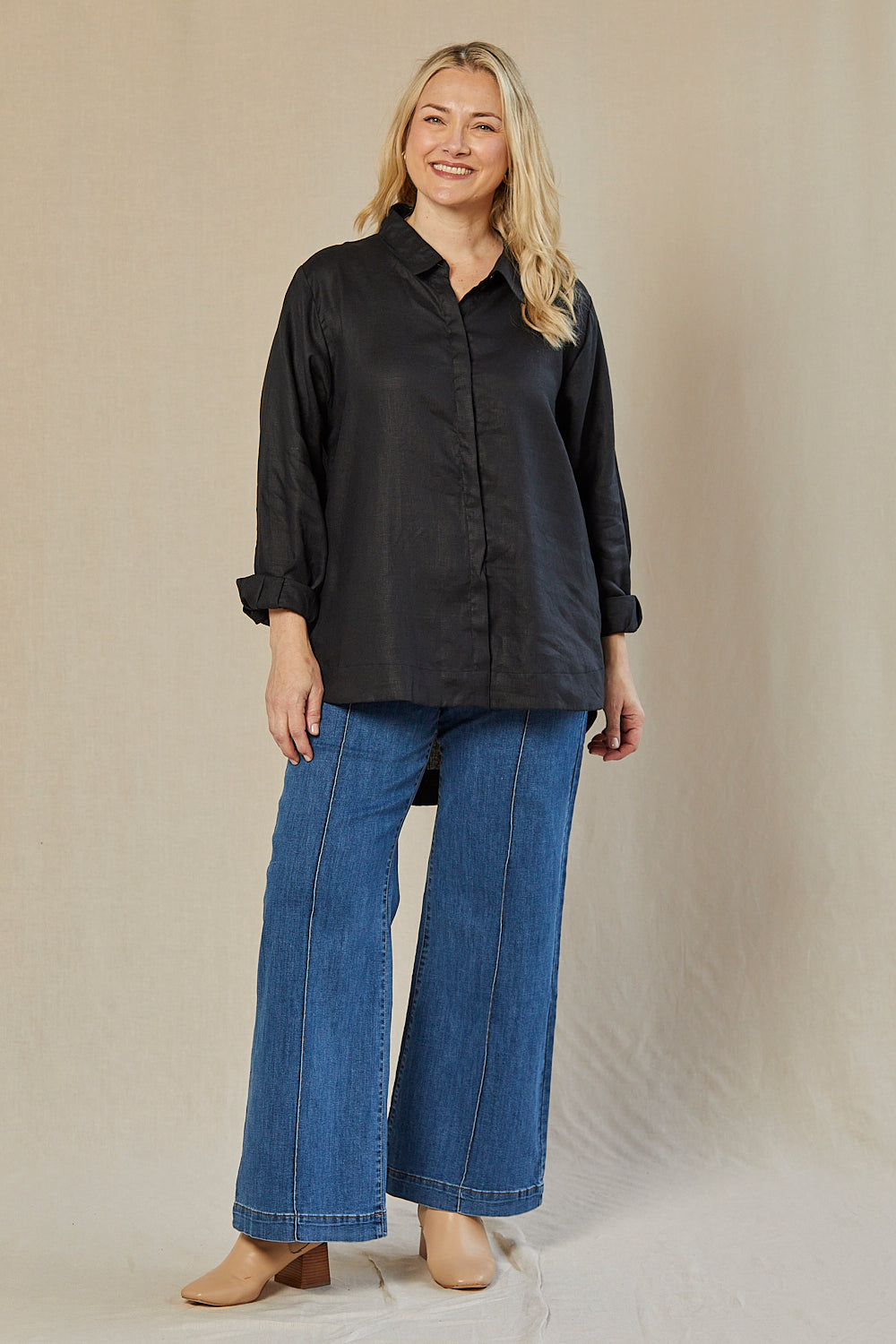 Oversized Linen Boyfriend Shirt in Black