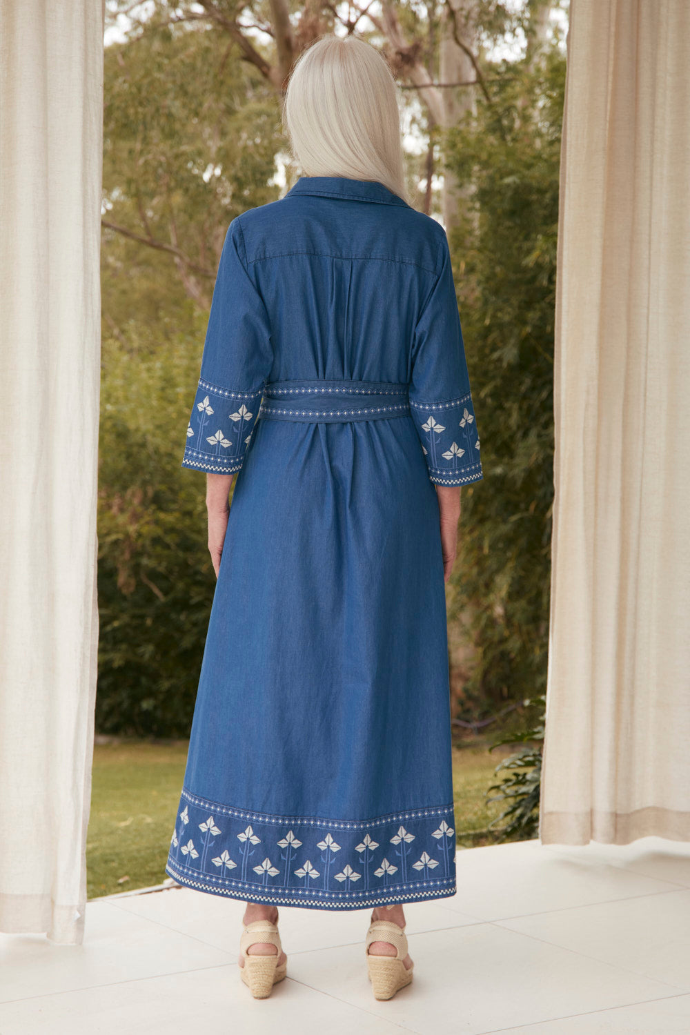 Anna Chambray Dress in Quebec