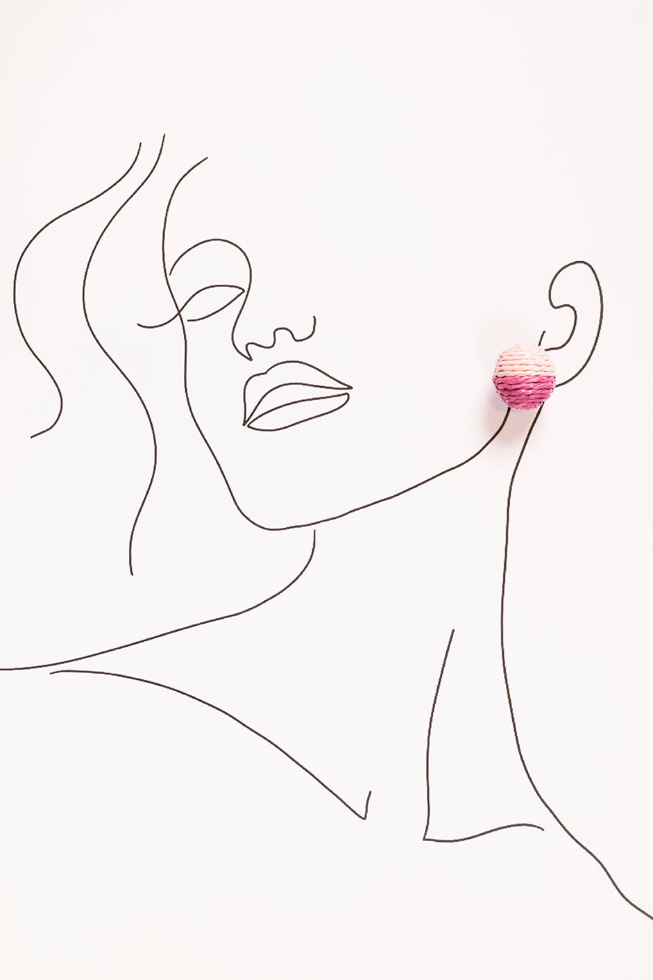 Contrast Woven Studs in Pink
