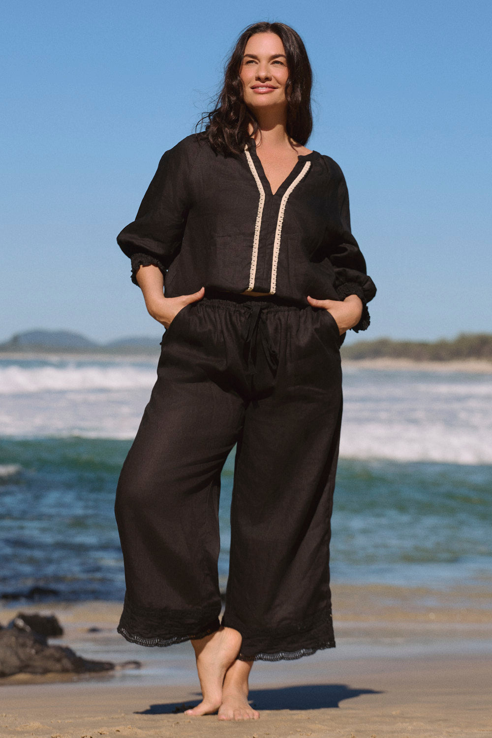 Danny Linen Blouse in Lace Black