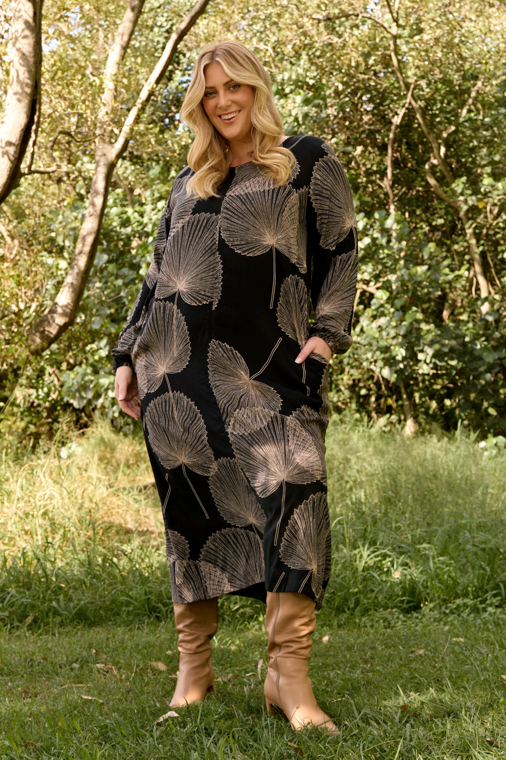 Hazel Midi Dress in Winter Solstice