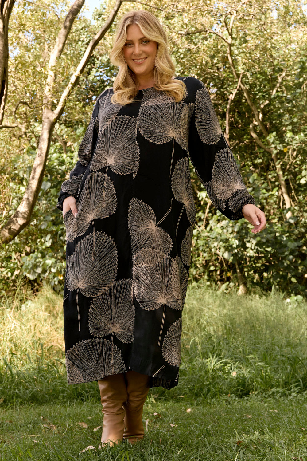 Hazel Midi Dress in Winter Solstice