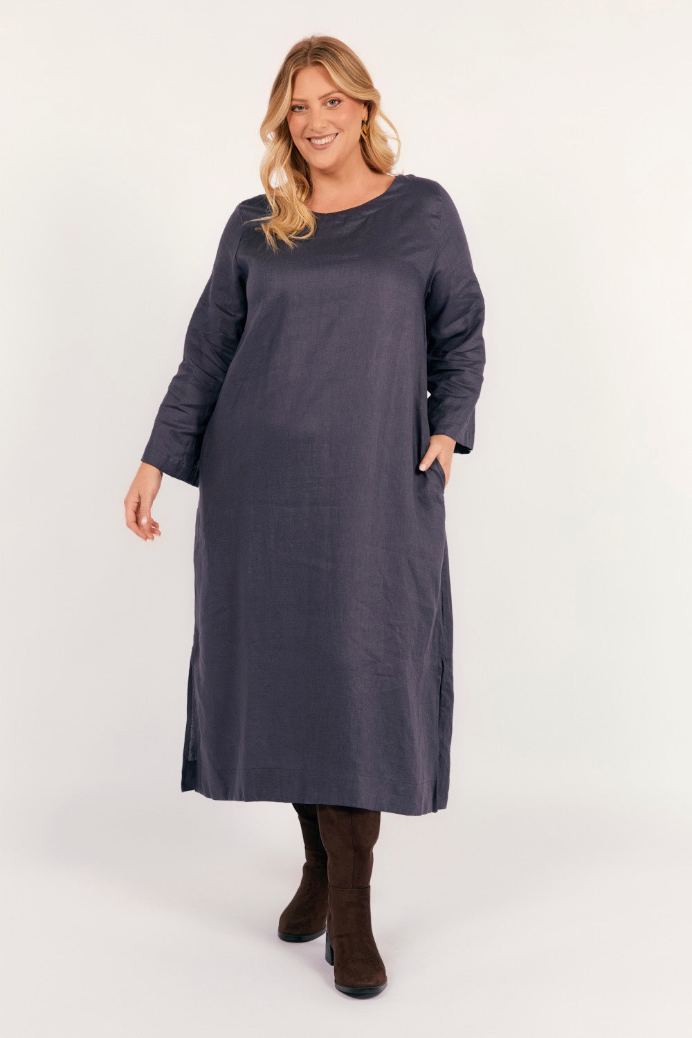 Jarla Linen Midi Dress in Charcoal