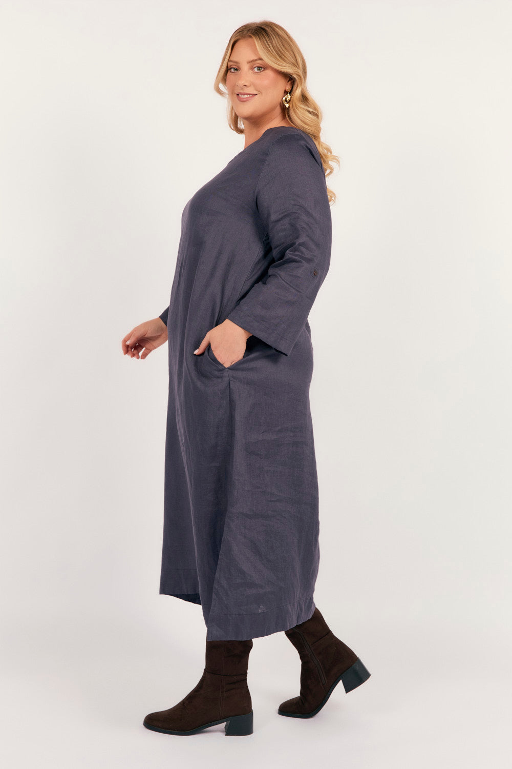 Jarla Linen Midi Dress in Charcoal