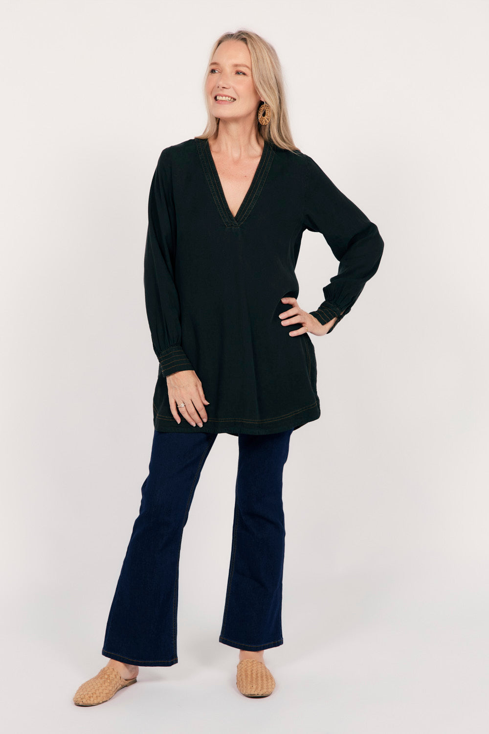 Maggie Tencel Tunic Top in Black
