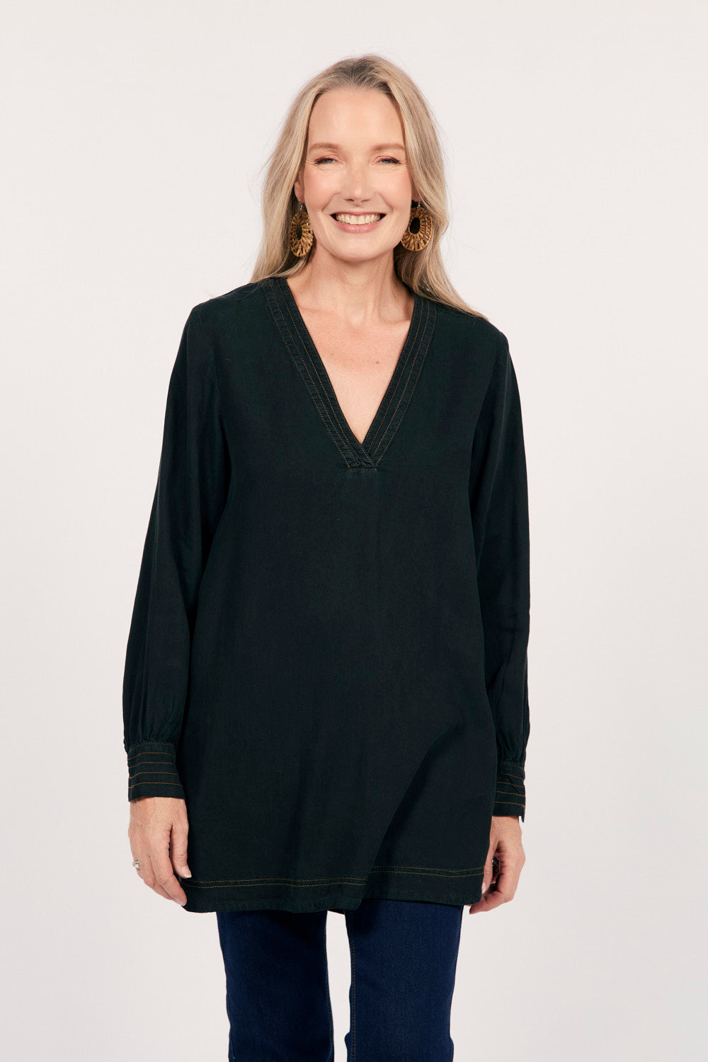 Maggie Tencel Tunic Top in Black