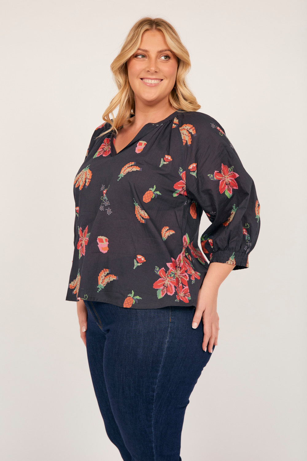 Robin Peasant Top in Tapestry Blooms Navy