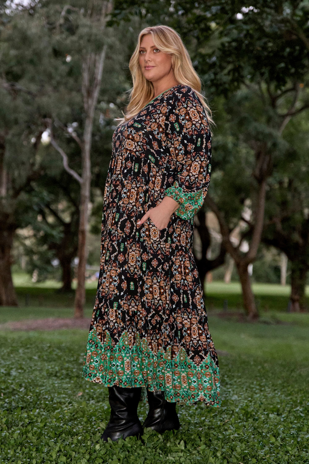 Sabre Long Sleeve Dress in Indah