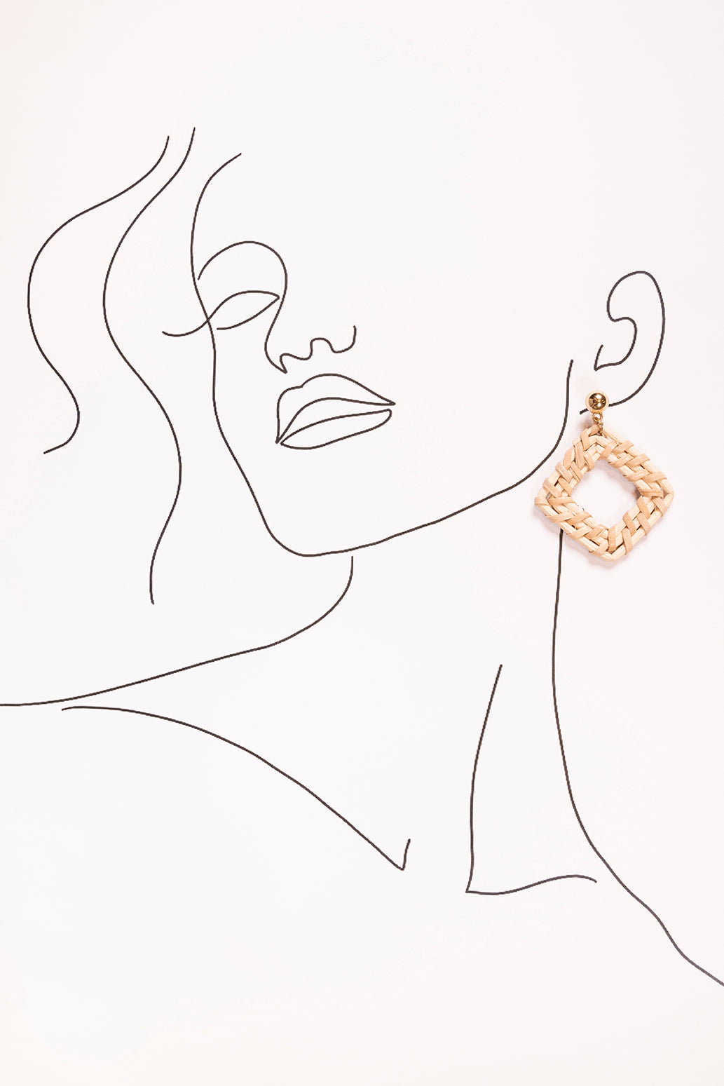 Square Raffia Earrings in Natural