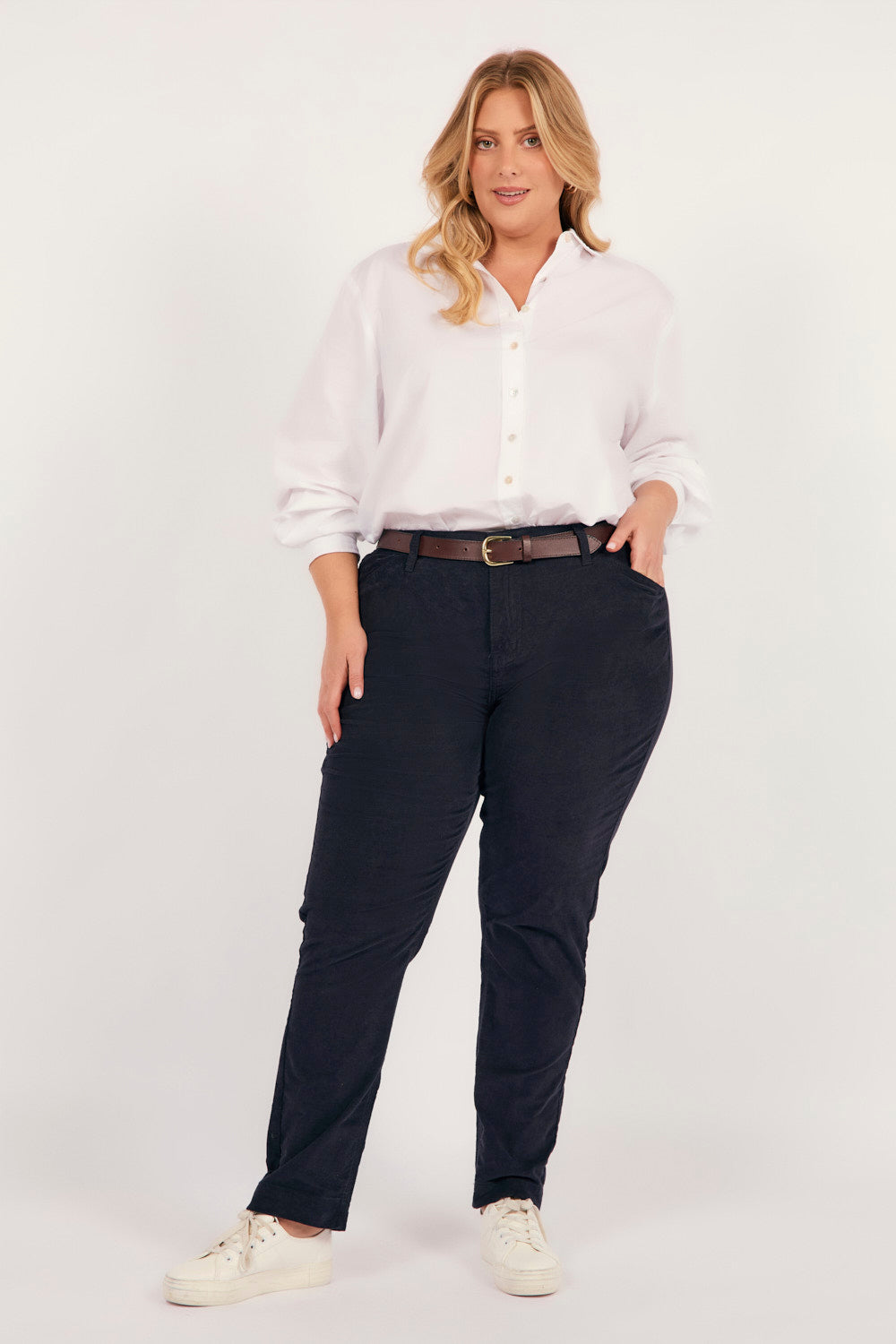 Adrift Fitted Brushed Cotton Pant in Navy