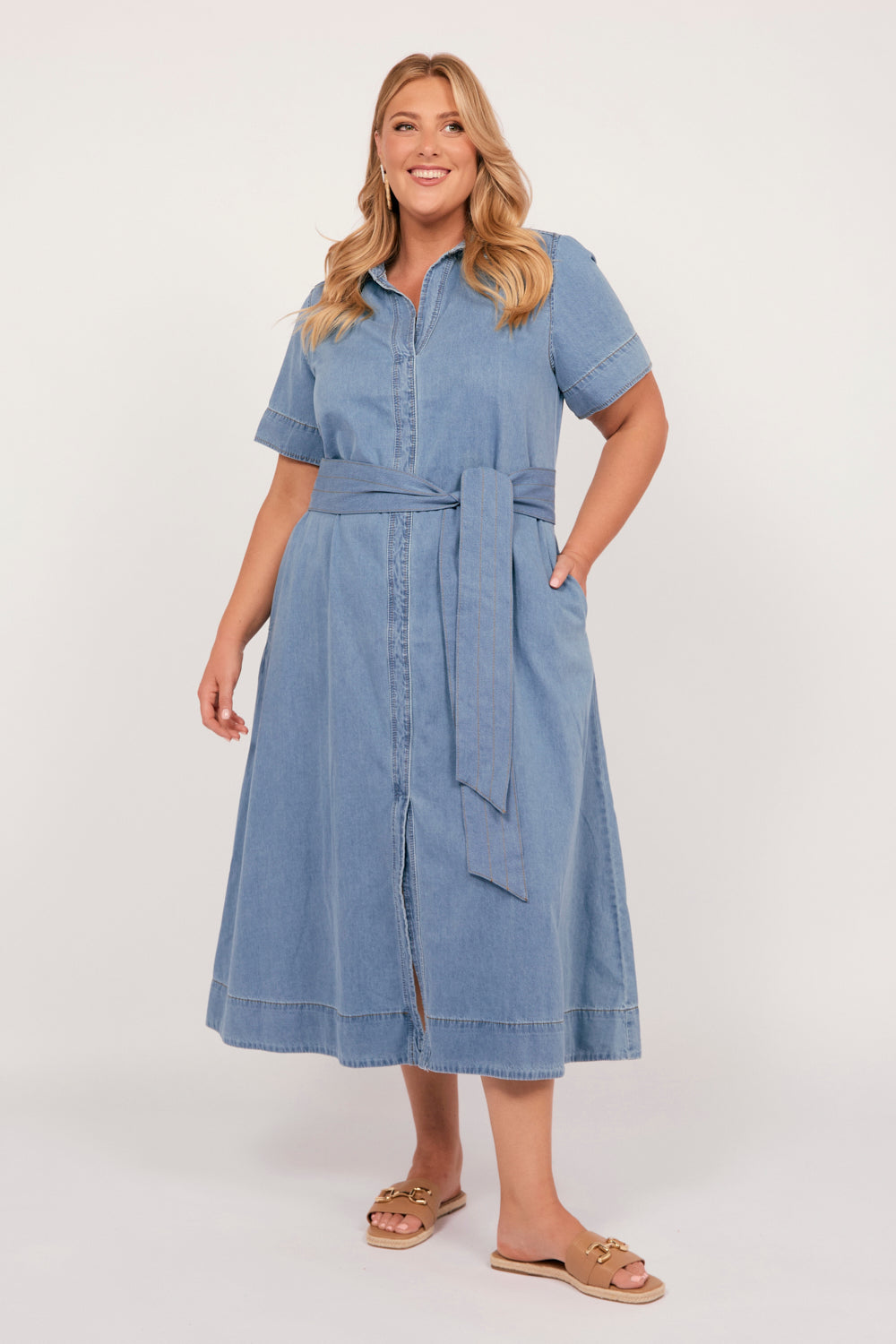 Anna Chambray Maxi Dress in Light Wash