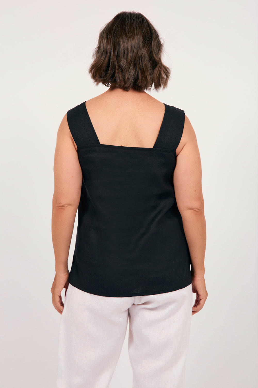 Bec Linen Top in Black