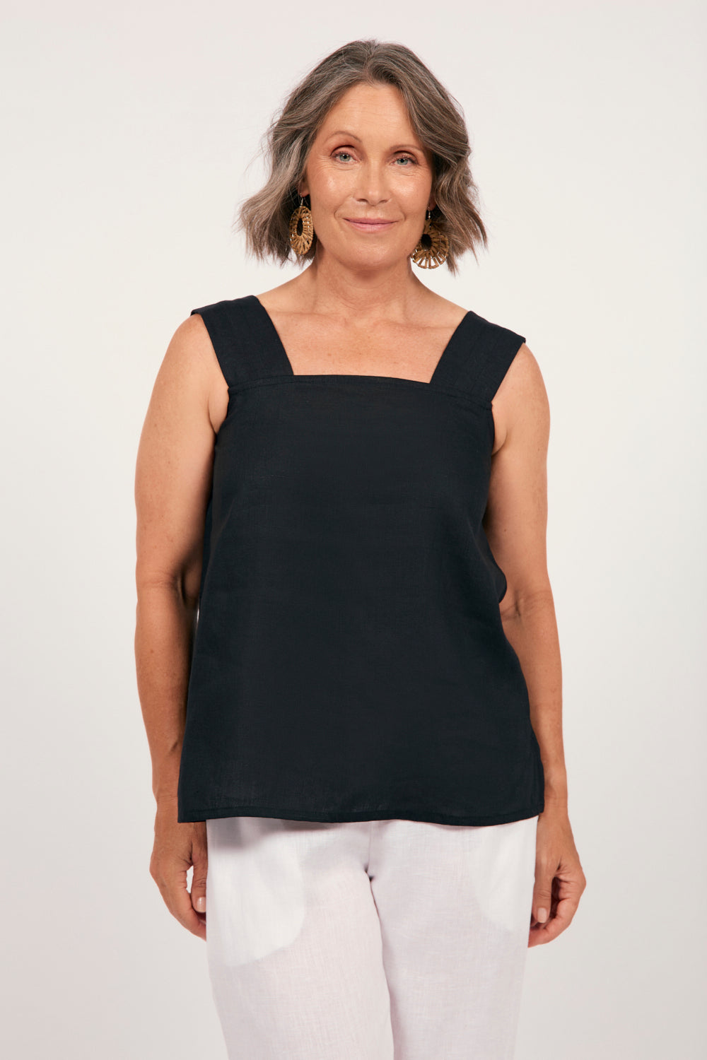 Bec Linen Top in Black