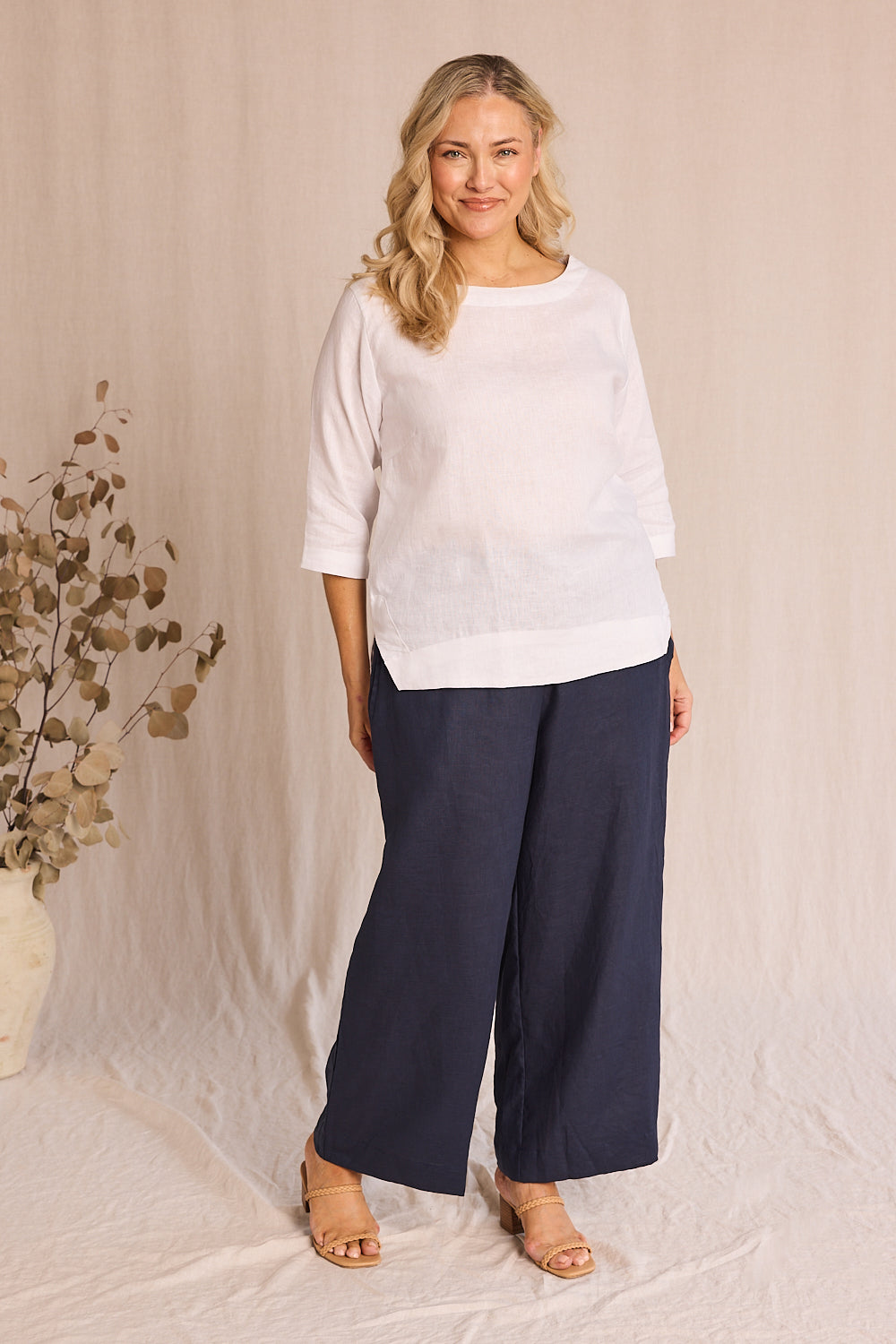 Boatneck Linen Top in White