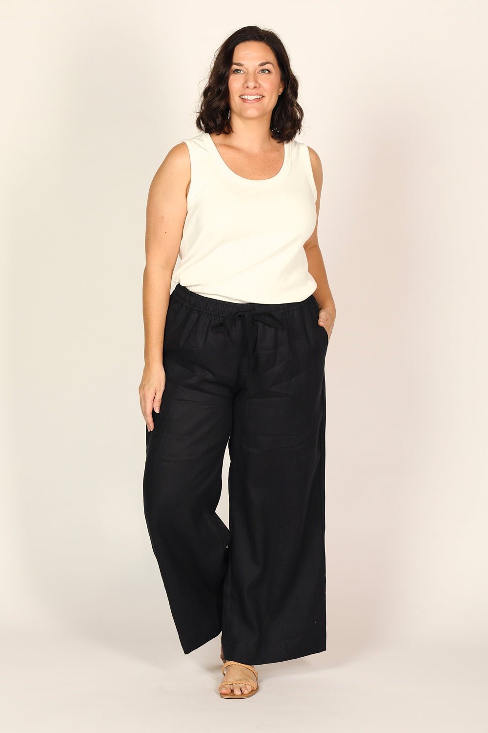 Breezy Relaxed Linen Pant in Black