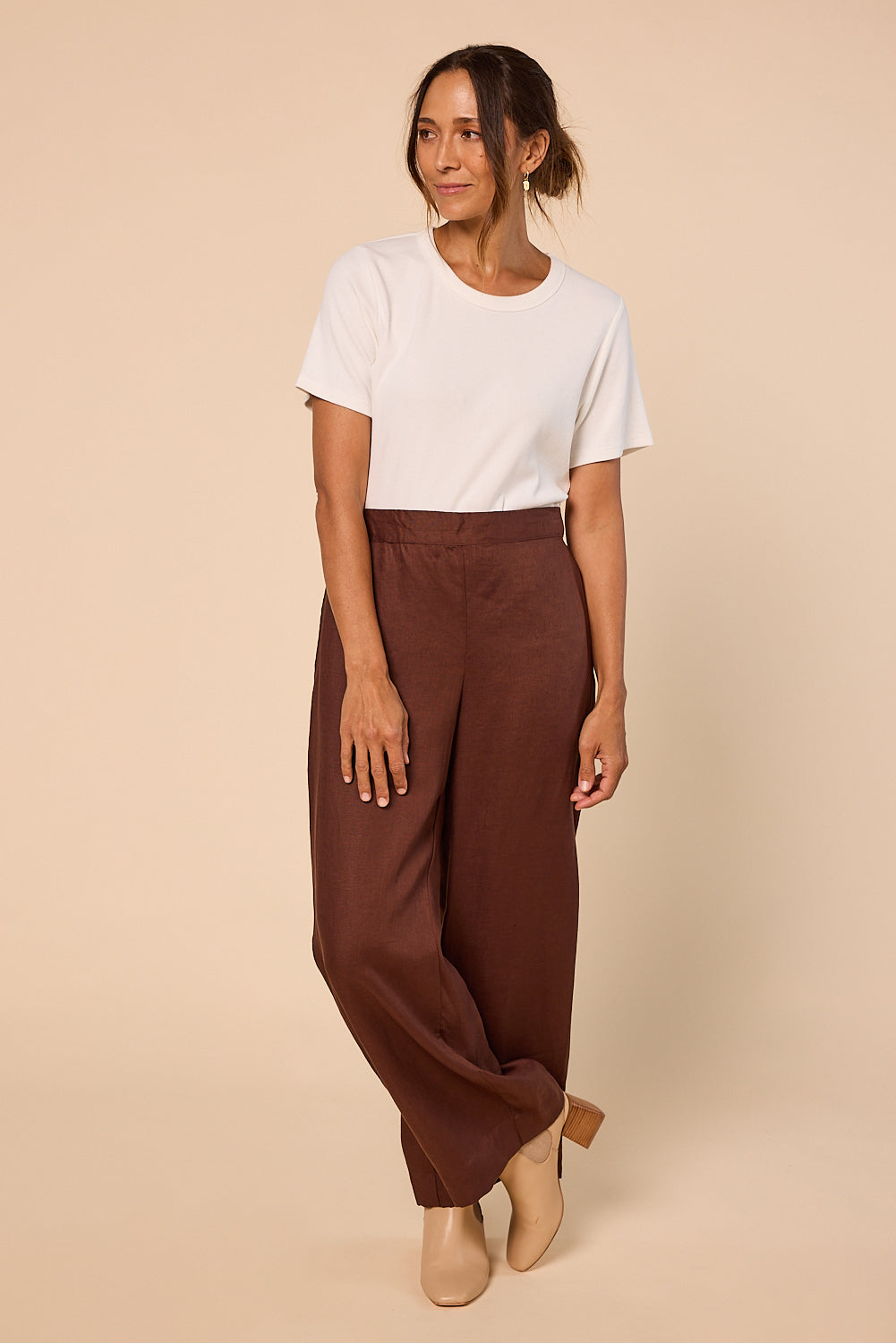 Camille Wide Leg Linen Pant in Raisin