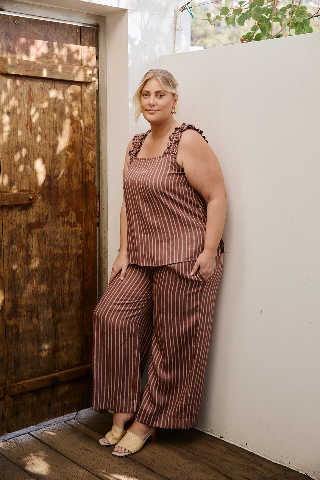 Liliana Linen Wide Leg Pant in Nutmeg