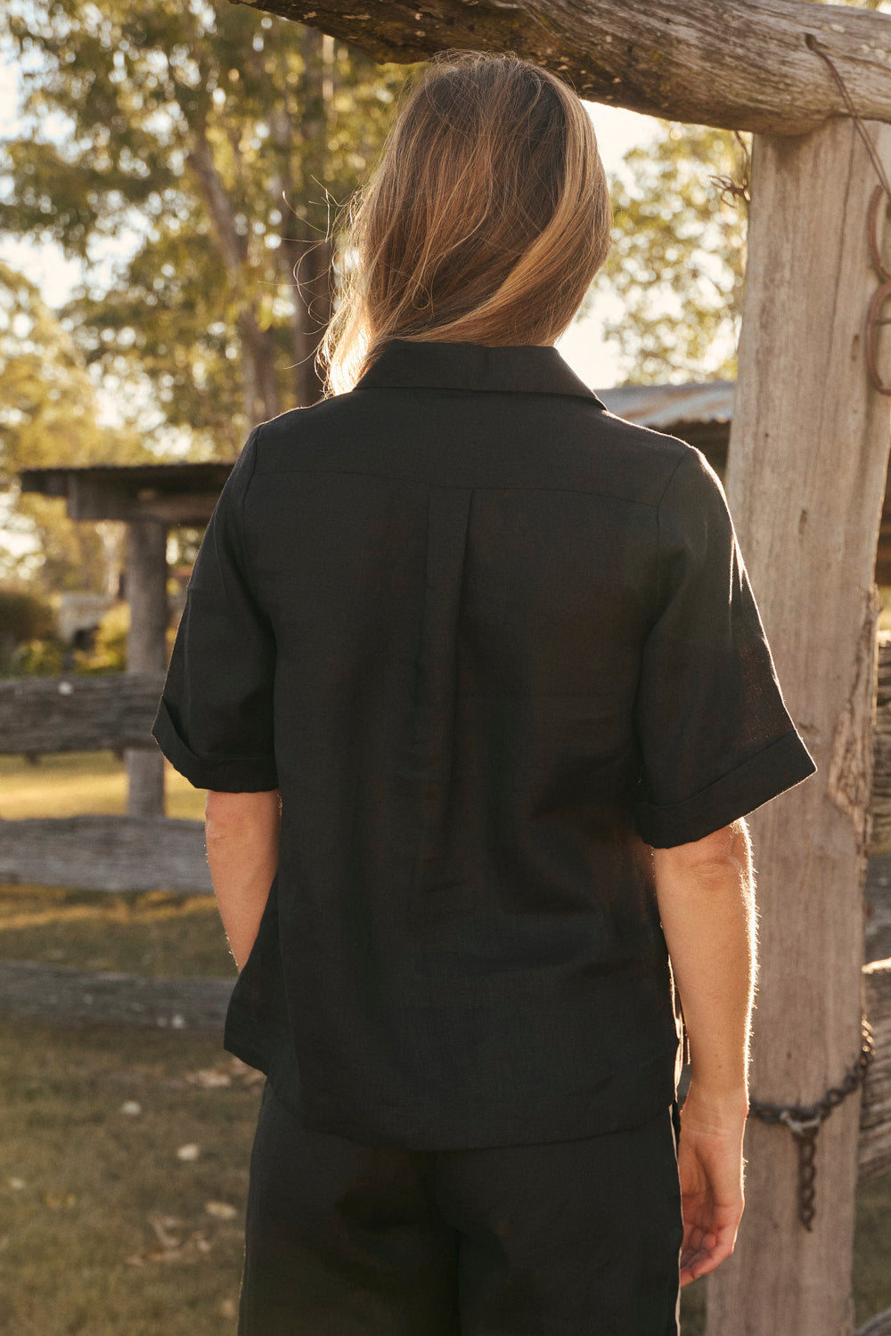 Ella Linen Collared Top in Black