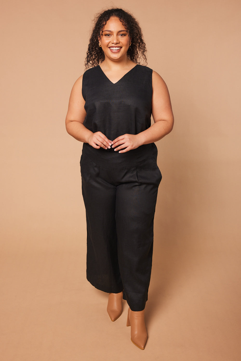 Liliana Wide Leg Linen Pant in Black