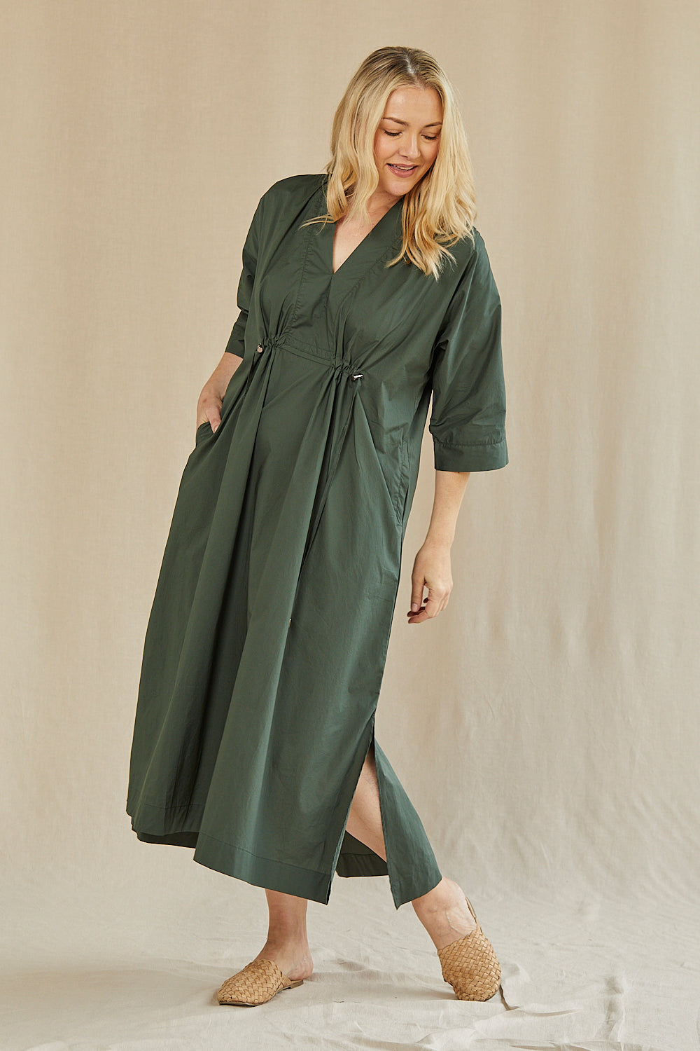 Finley Poplin Kaftan Dress in Bottle Green