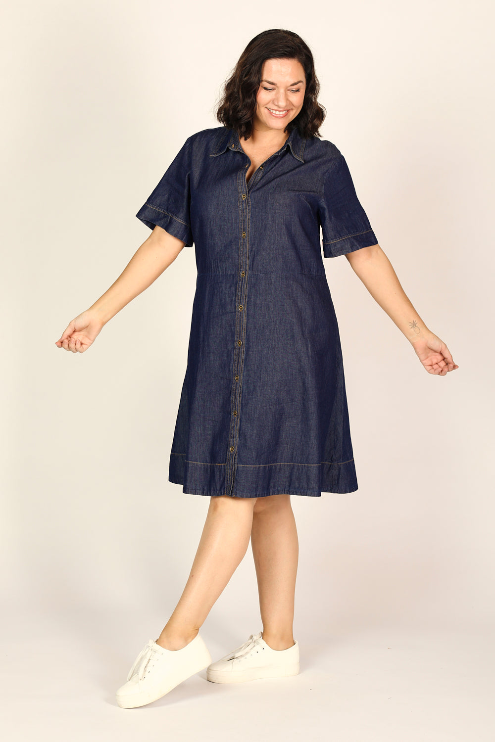 Gracie Chambray Short Dress in Dark Wash