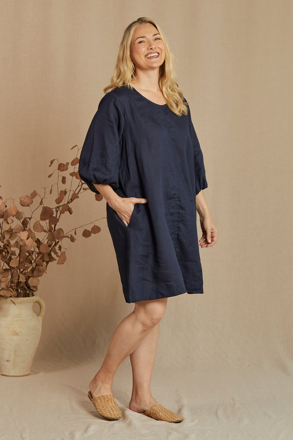 Hazel Short Linen Shift Dress in Navy