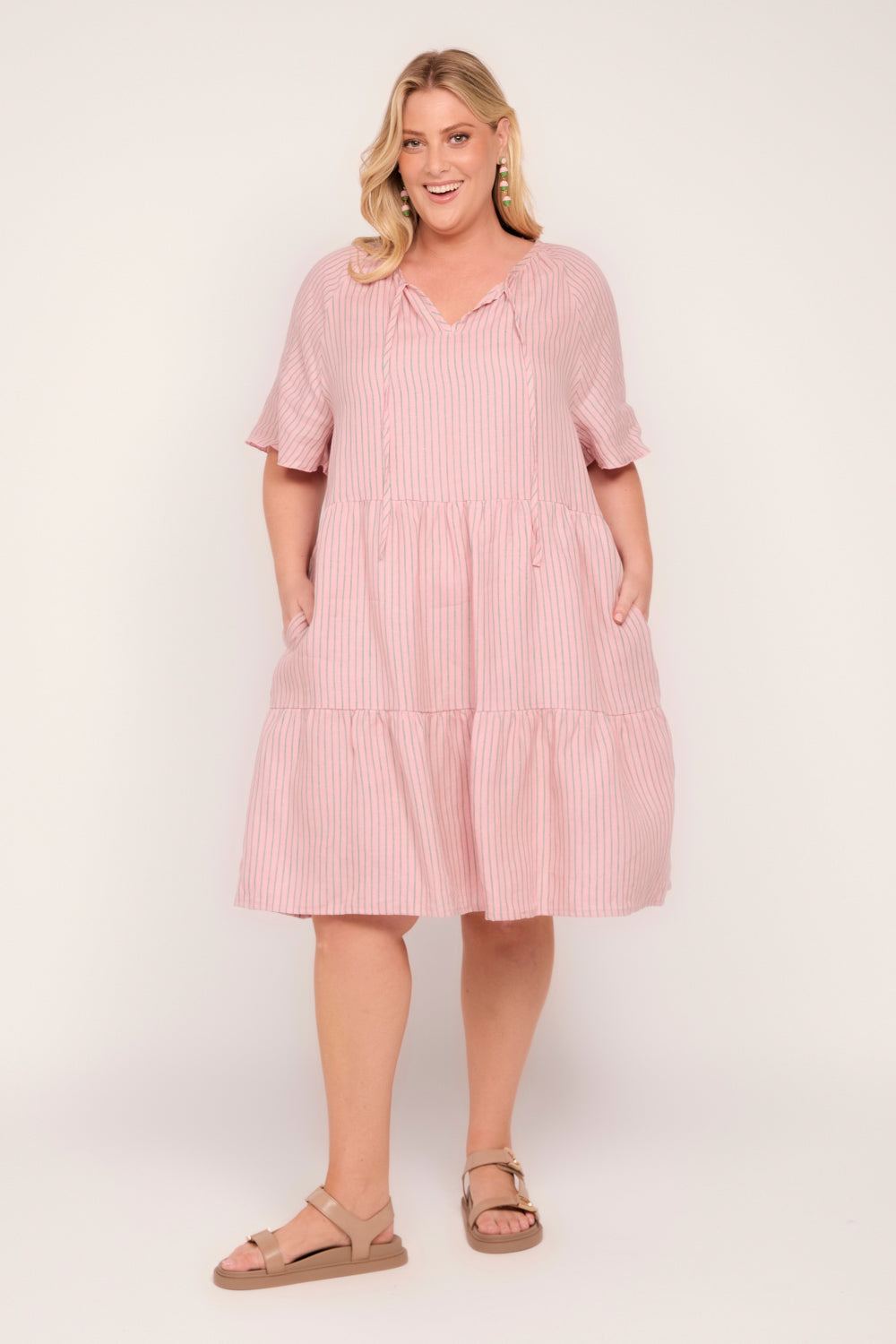 Ismay Linen Dress in Beverly Hills