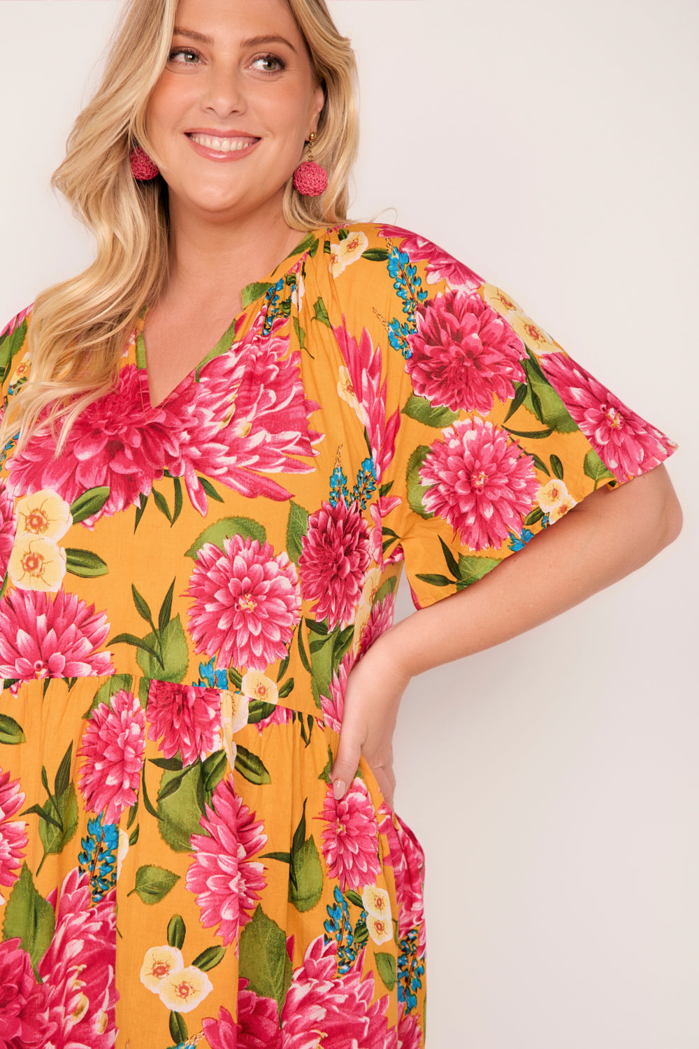 Ismay Short Dress in Dreaming Dahlias