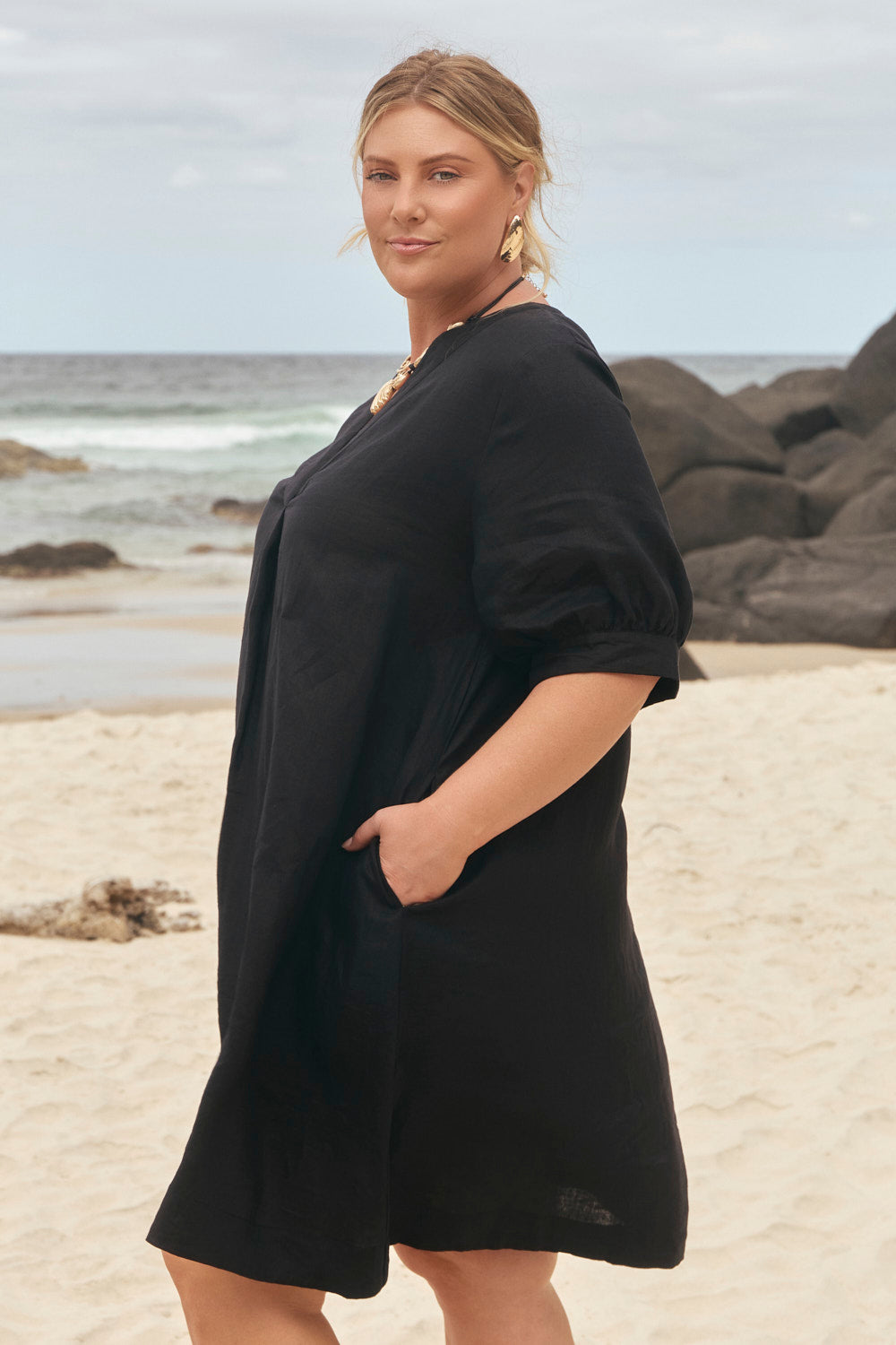 Kora Linen A-Line Puff Sleeve Dress in Black