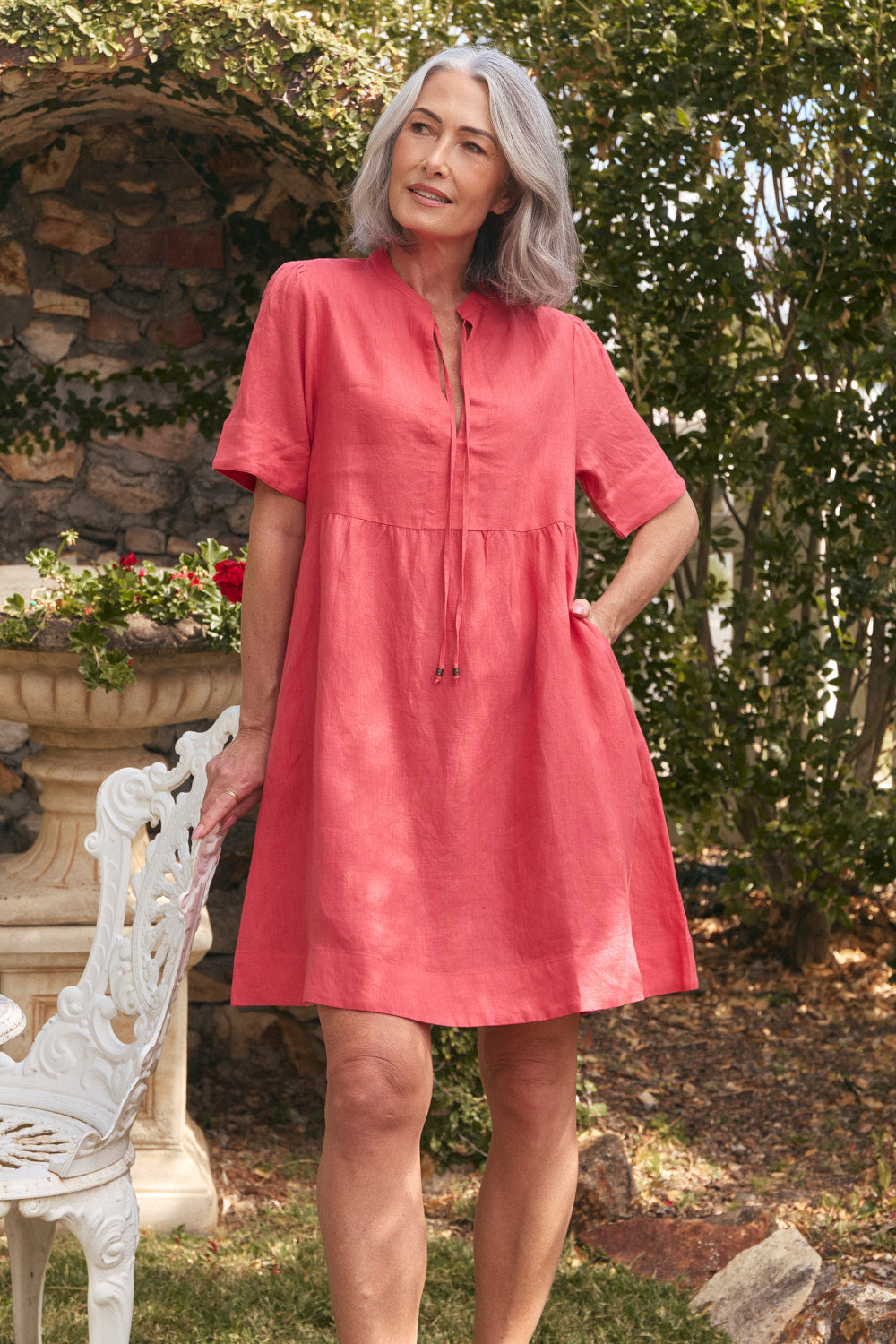 Tanya Linen Short Dress in Cranberry