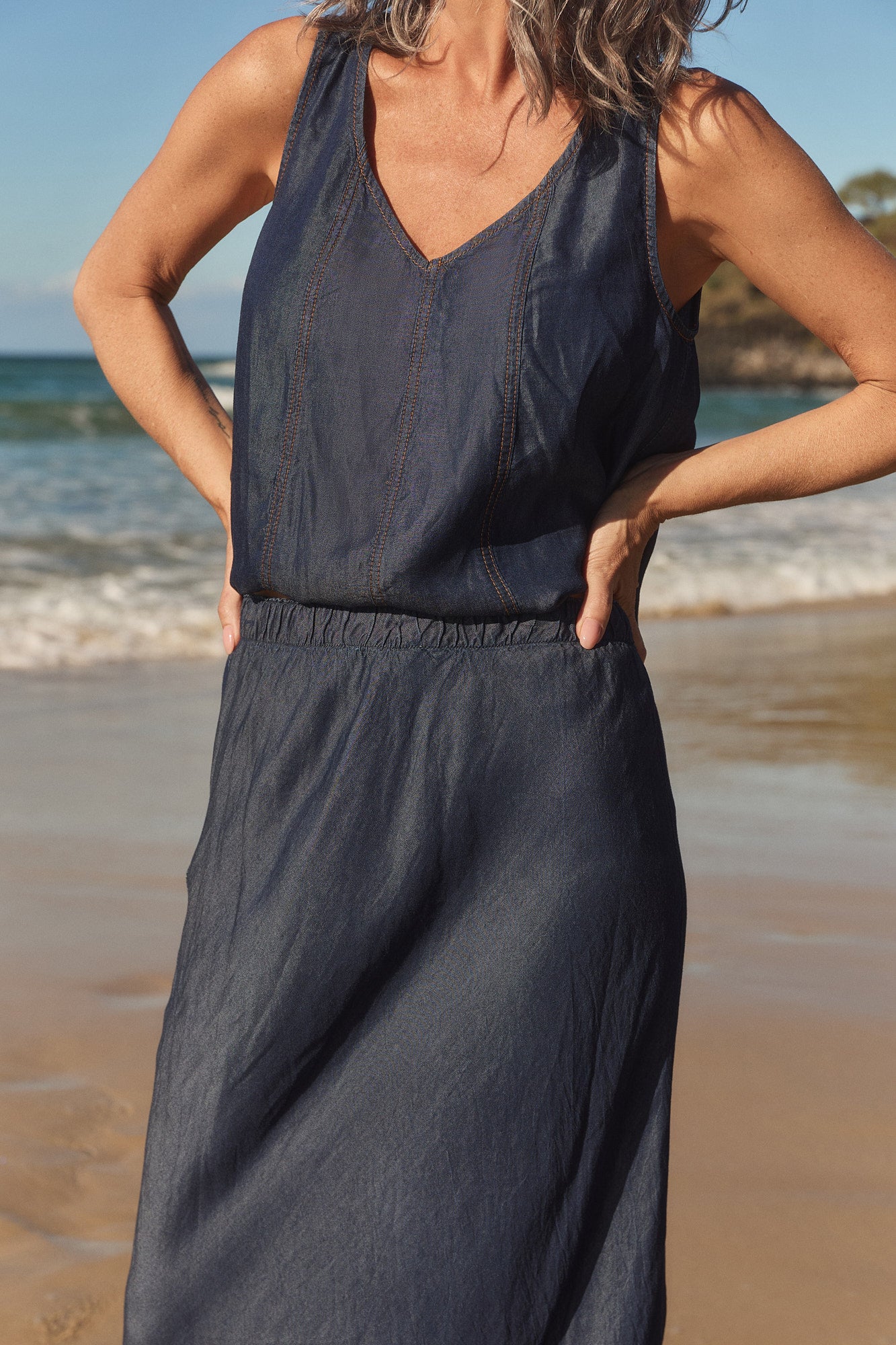 Sadie Tencel Denim Swing Top in Dark Wash