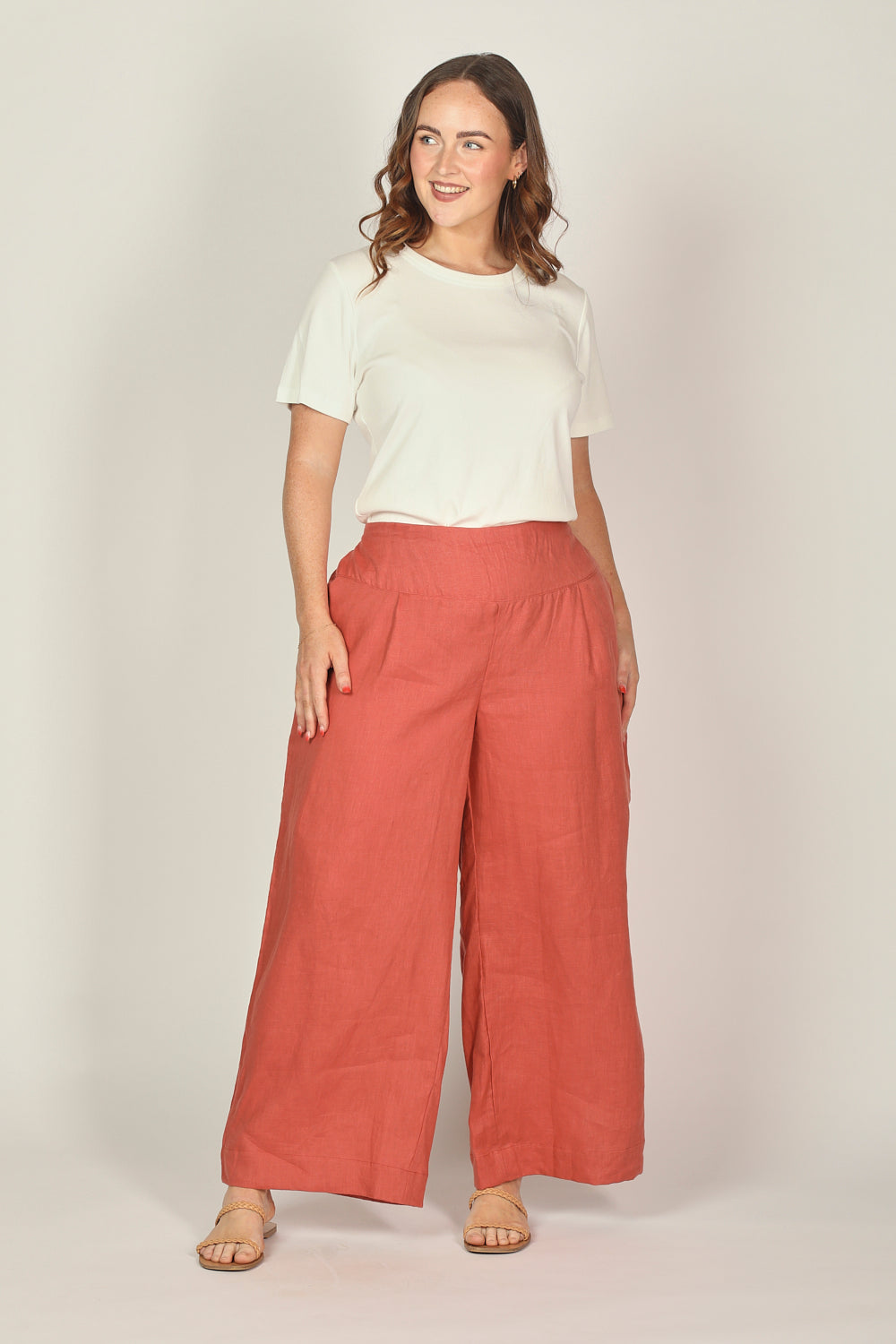 Liliana Linen Wide Leg Pant in Desert Rose