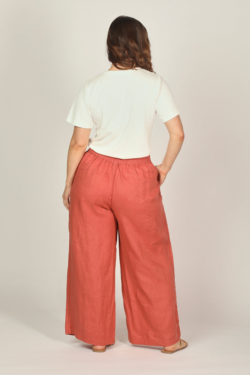 Liliana Linen Wide Leg Pant in Desert Rose