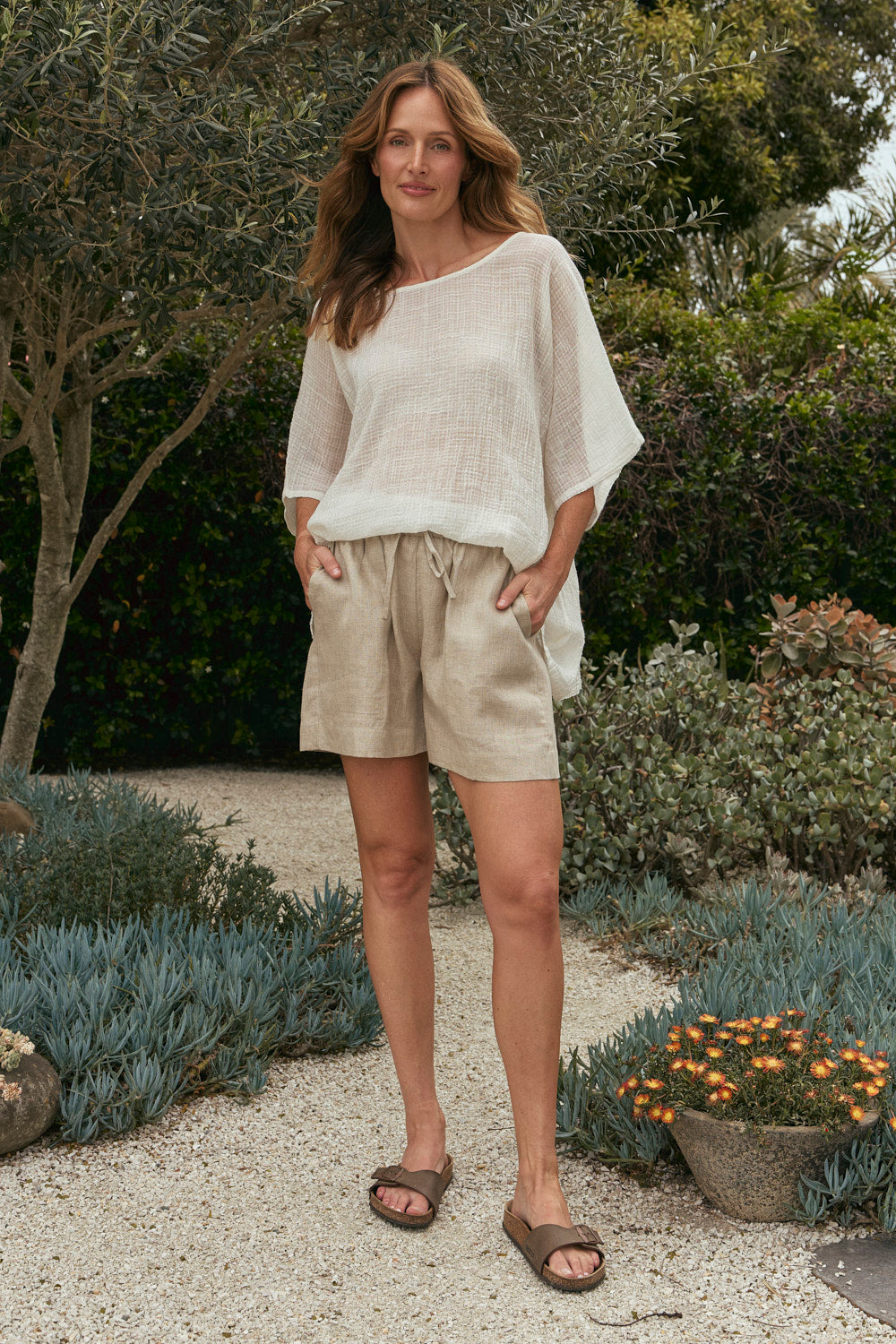 Lizey Linen A-Line Shorts in Natural