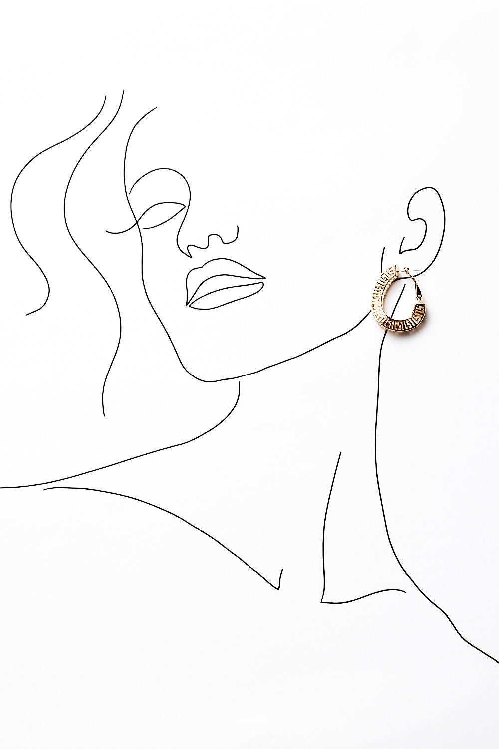 Lorenzo Earrings in Gold