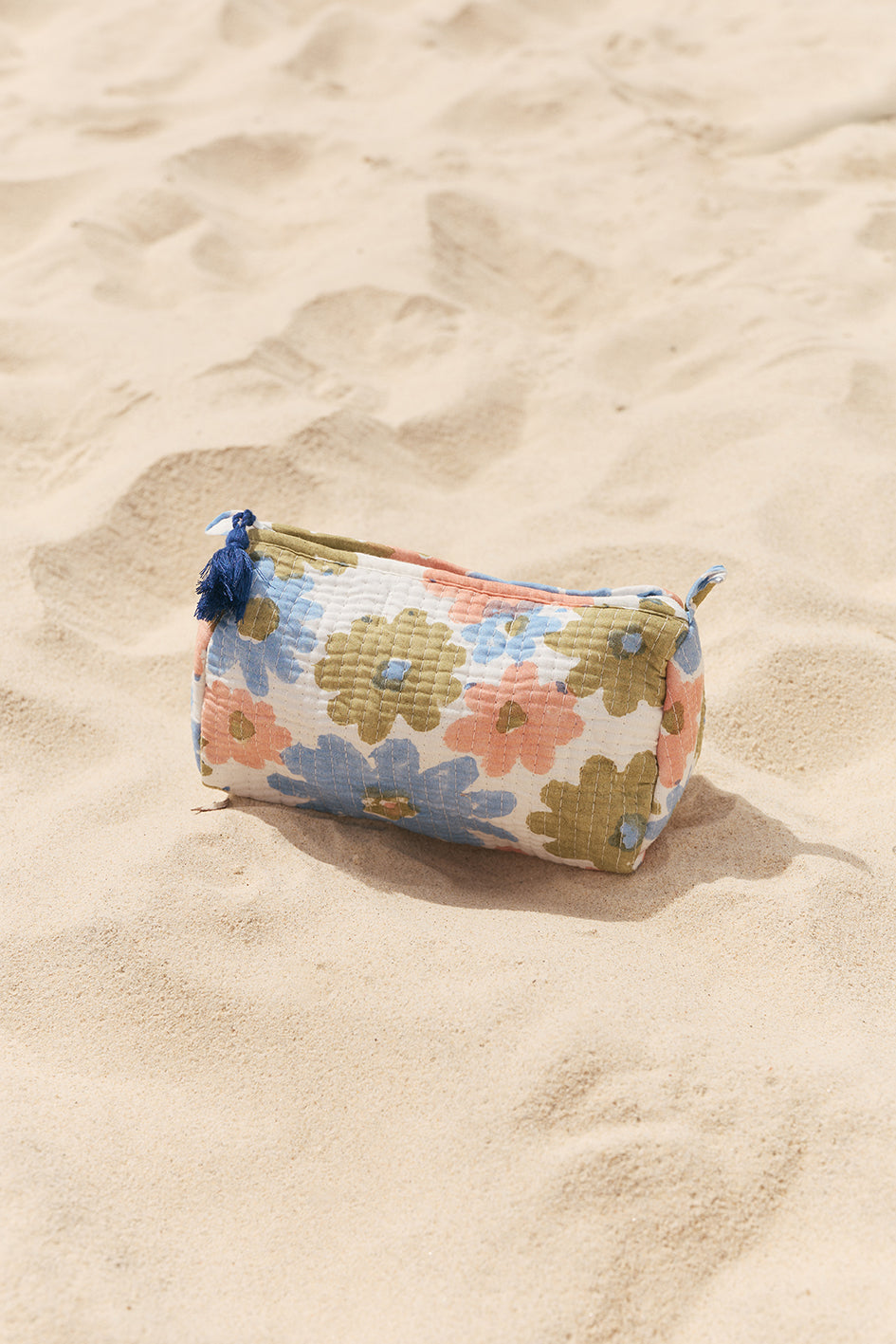 Medium Cosmetic Pouch in Meadow Haze