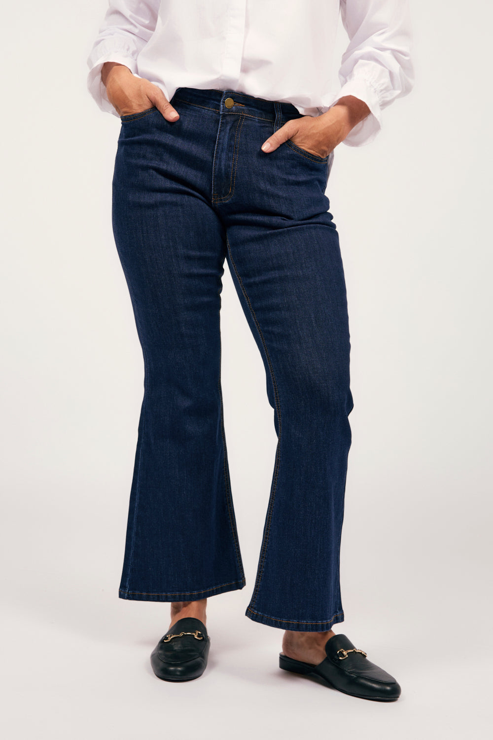 Adrift Denim Petite Flared Jeans in Dark Wash