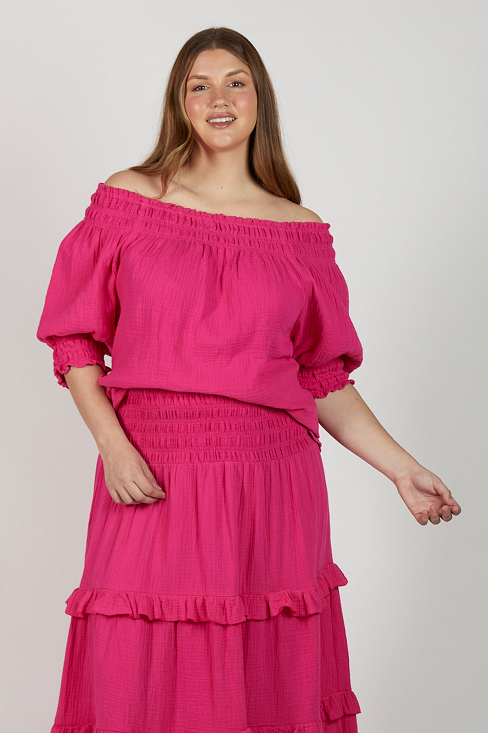 Poppy Crinkle Cotton Off The Shoulder Top in Pink Glo