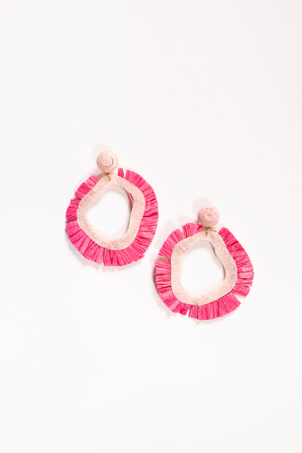 Raffia Organic Earrings in Pink