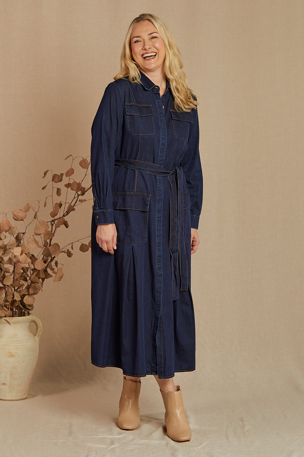 River Chambray Pocket Dress in Dark Wash