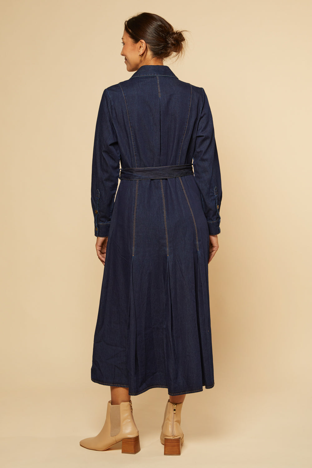 River Chambray Pocket Dress in Dark Wash