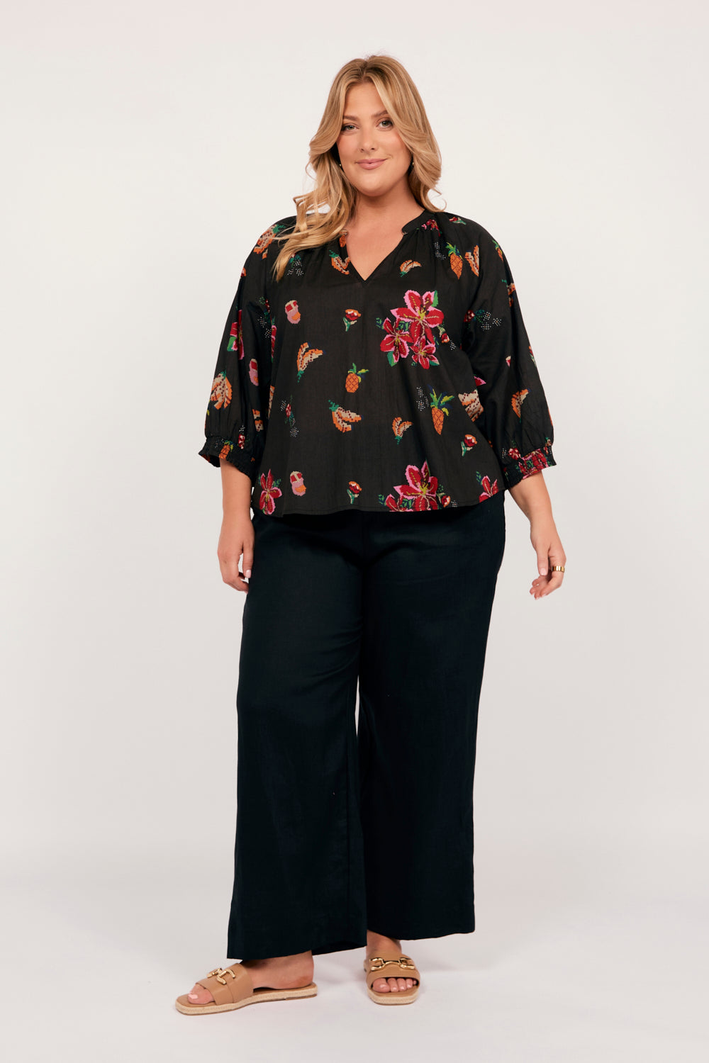 Robin Peasant Top in Tapestry Blooms