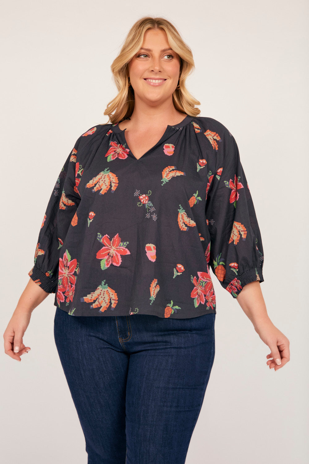 Robin Peasant Top in Tapestry Blooms Navy
