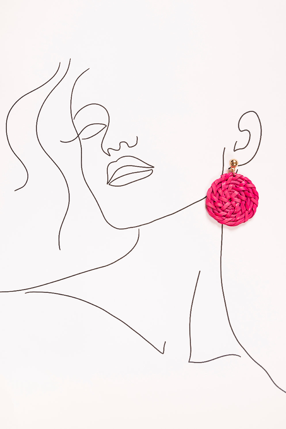 Round Raffia Earrings in Hot Pink