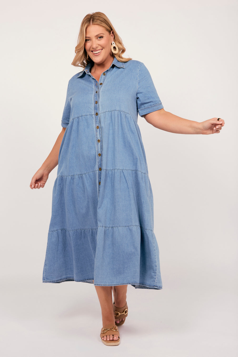 Sabre Chambray Button Through Dress in Light Wash