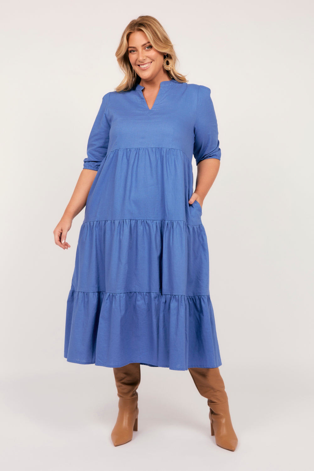 Sabre V-Neck Dress in Yale Blue