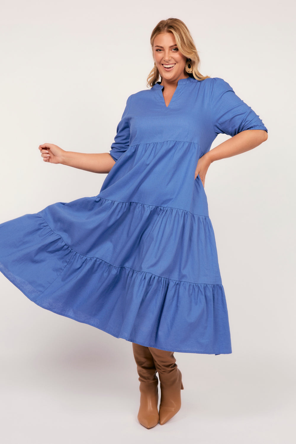 Sabre V-Neck Dress in Yale Blue